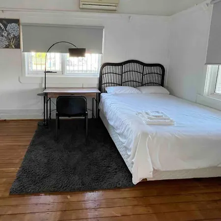 Mascot Guesthouse 5 Mins To Airports 17 Mins To Cbd Sydney Exterior photo